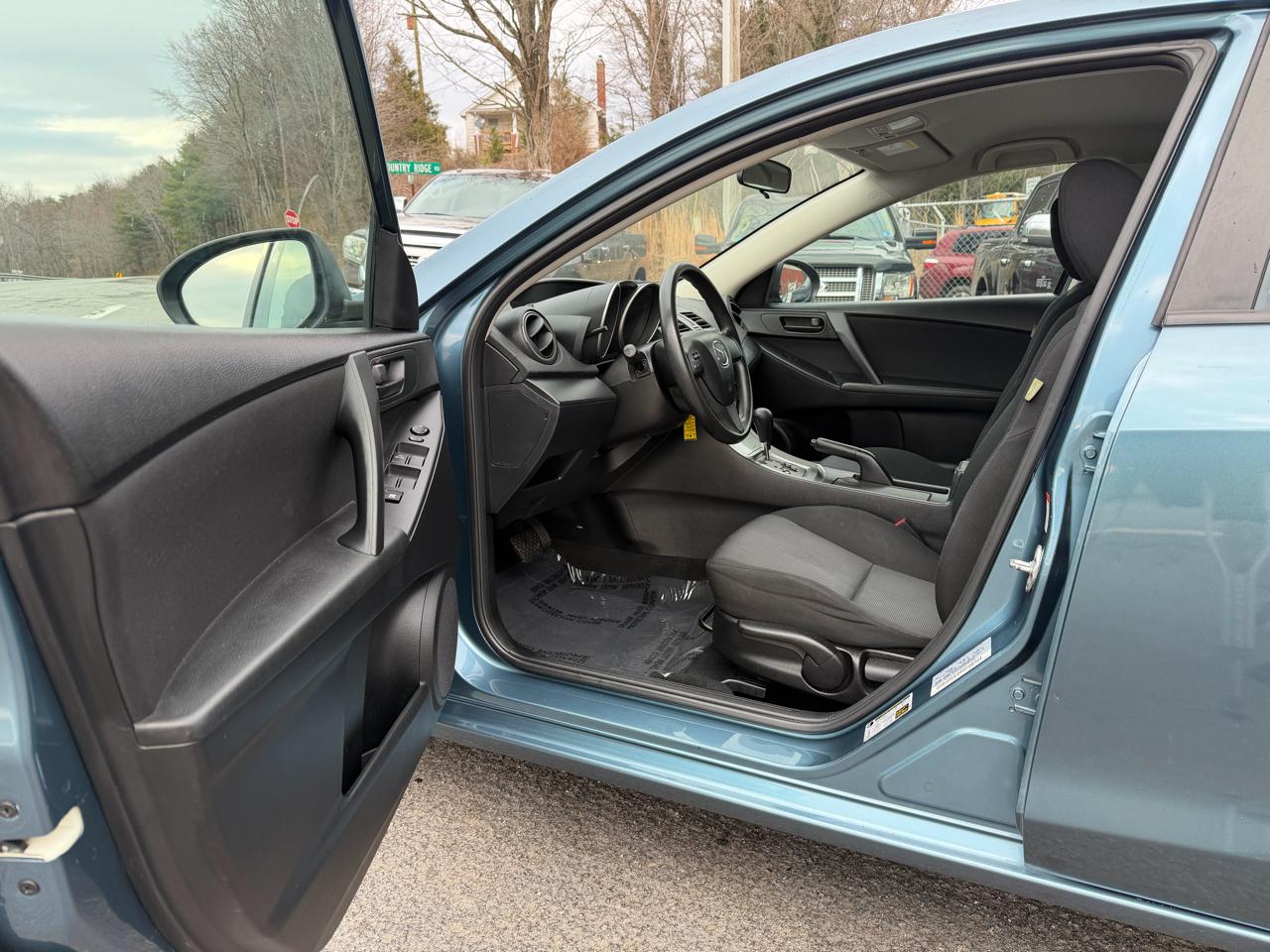 Mazda MAZDA3 4dr Sdn Auto i Sport 2010