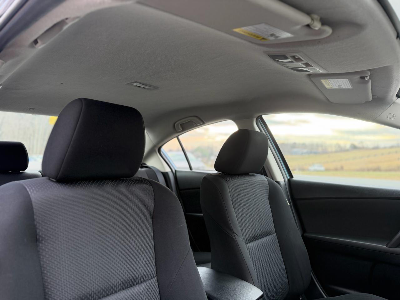 Mazda MAZDA3 4dr Sdn Auto i Sport 2010