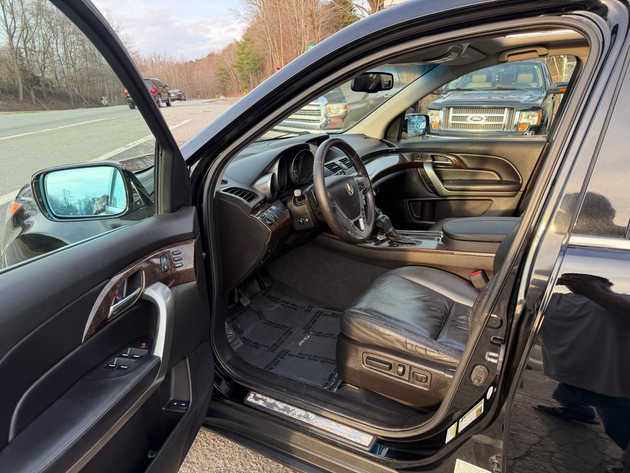 Acura MDX SH-AWD w/Technology Package 2010