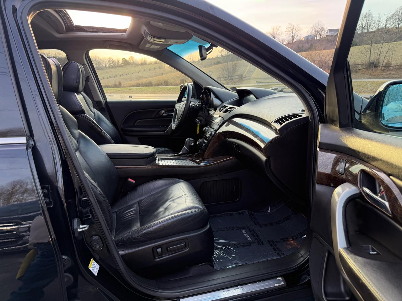 Acura MDX SH-AWD w/Technology Package 2010