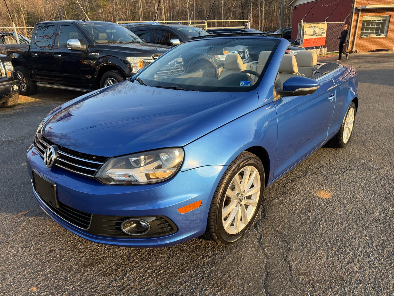 Volkswagen Eos 2dr Convertible DSG 2.0T 2012