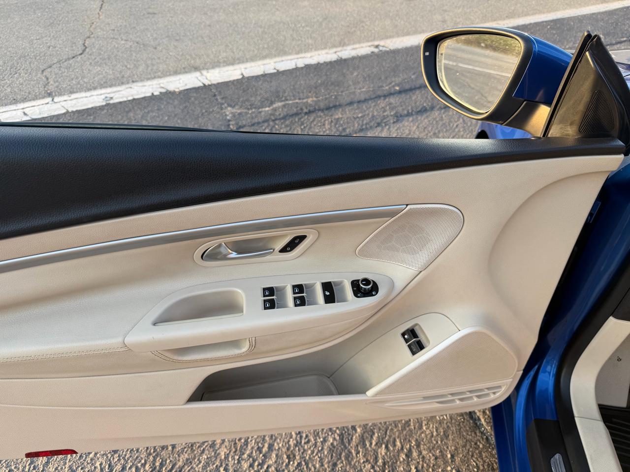 Volkswagen Eos 2dr Convertible DSG 2.0T 2012