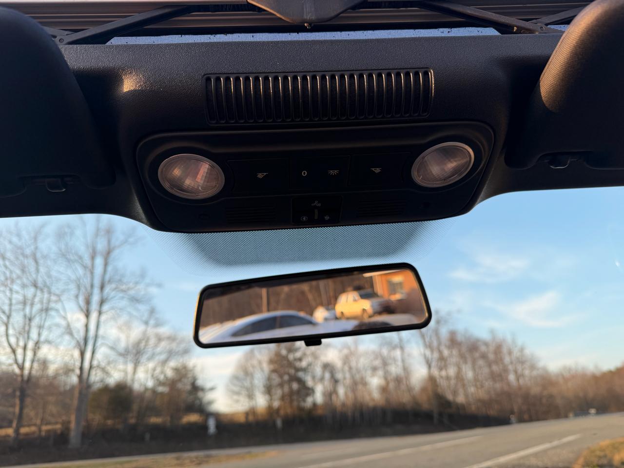 Volkswagen Eos 2dr Convertible DSG 2.0T 2012