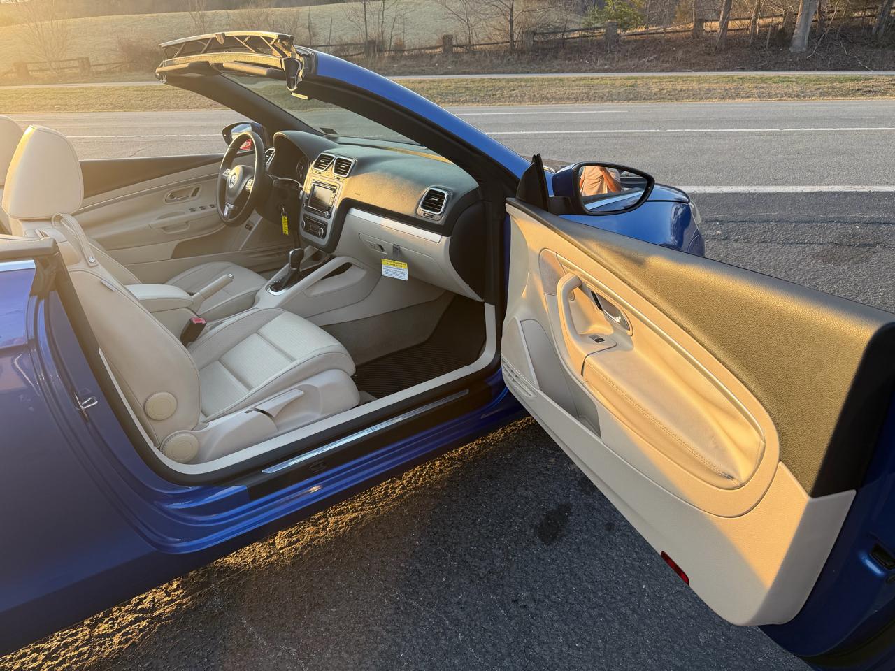 Volkswagen Eos 2dr Convertible DSG 2.0T 2012