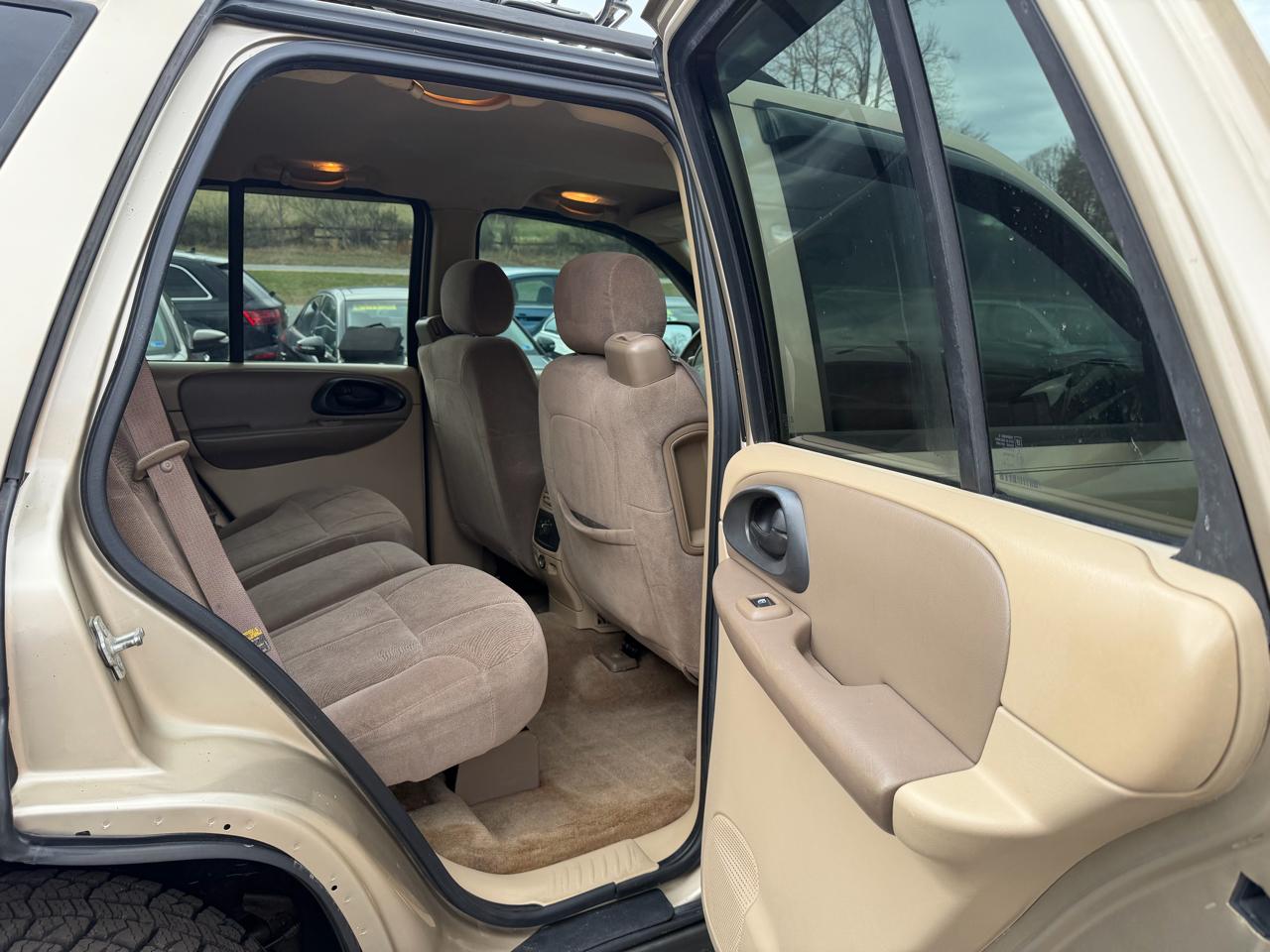 Chevrolet TrailBlazer 4dr 4WD LT 2004