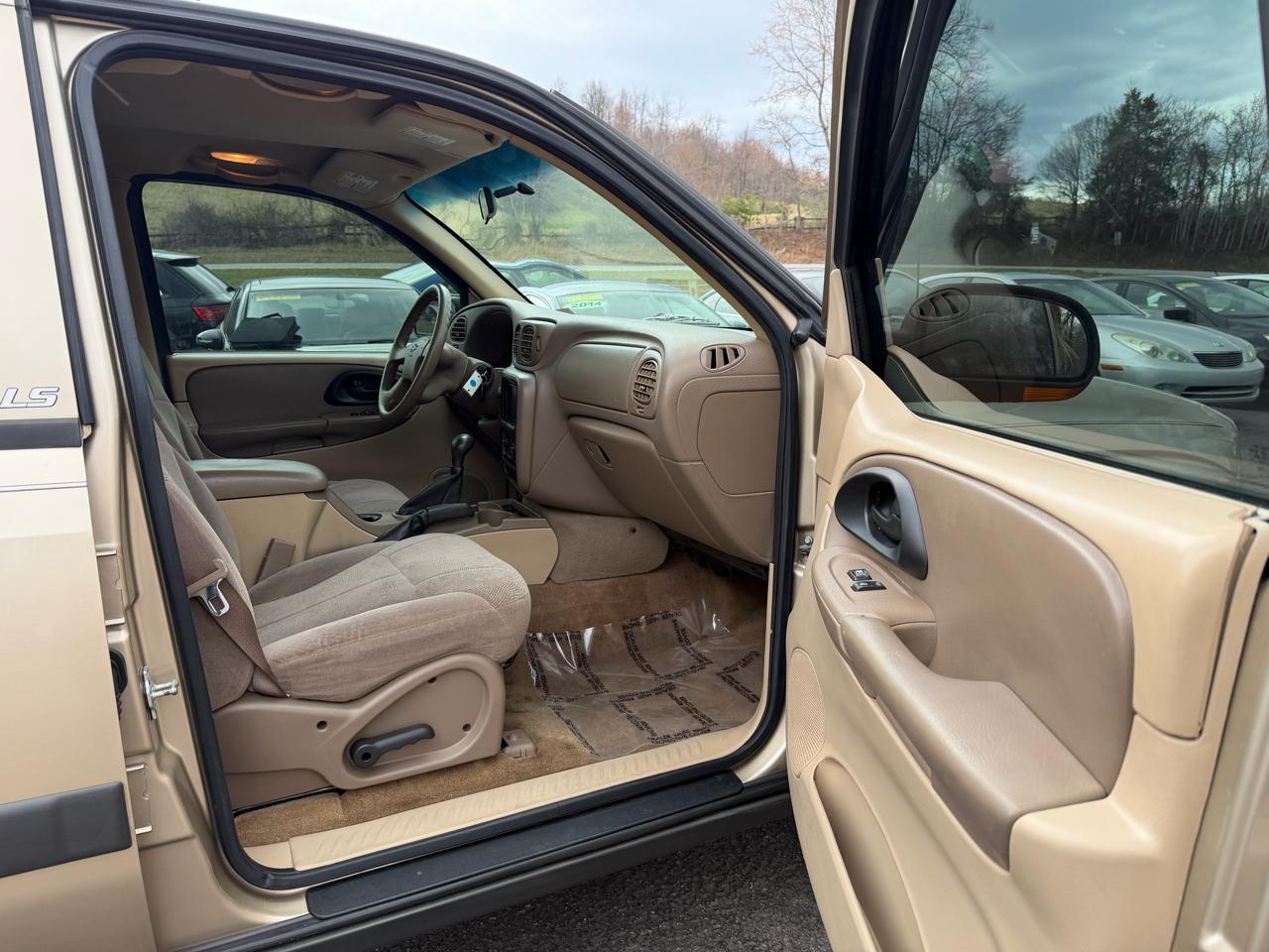 Chevrolet TrailBlazer 4dr 4WD LT 2004