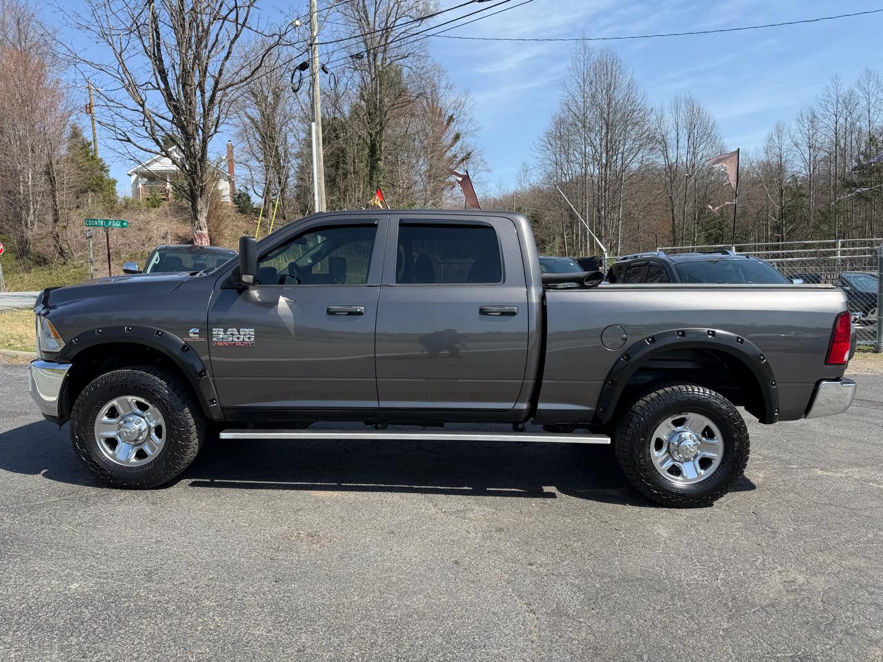 RAM 2500 Tradesman 4WD 2015