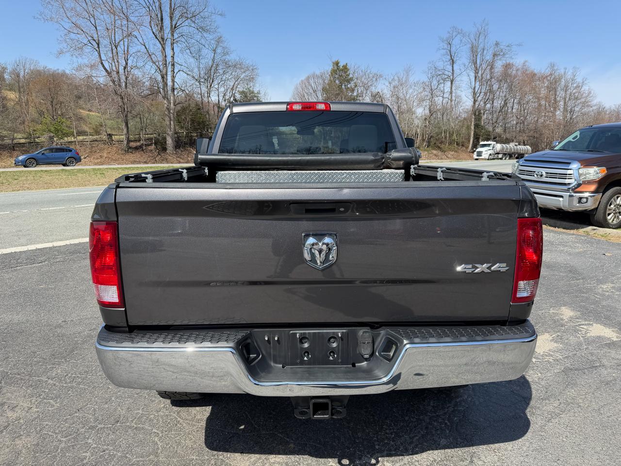 RAM 2500 Tradesman 4WD 2015