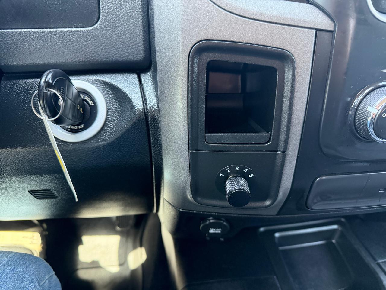 RAM 2500 Tradesman 4WD 2015