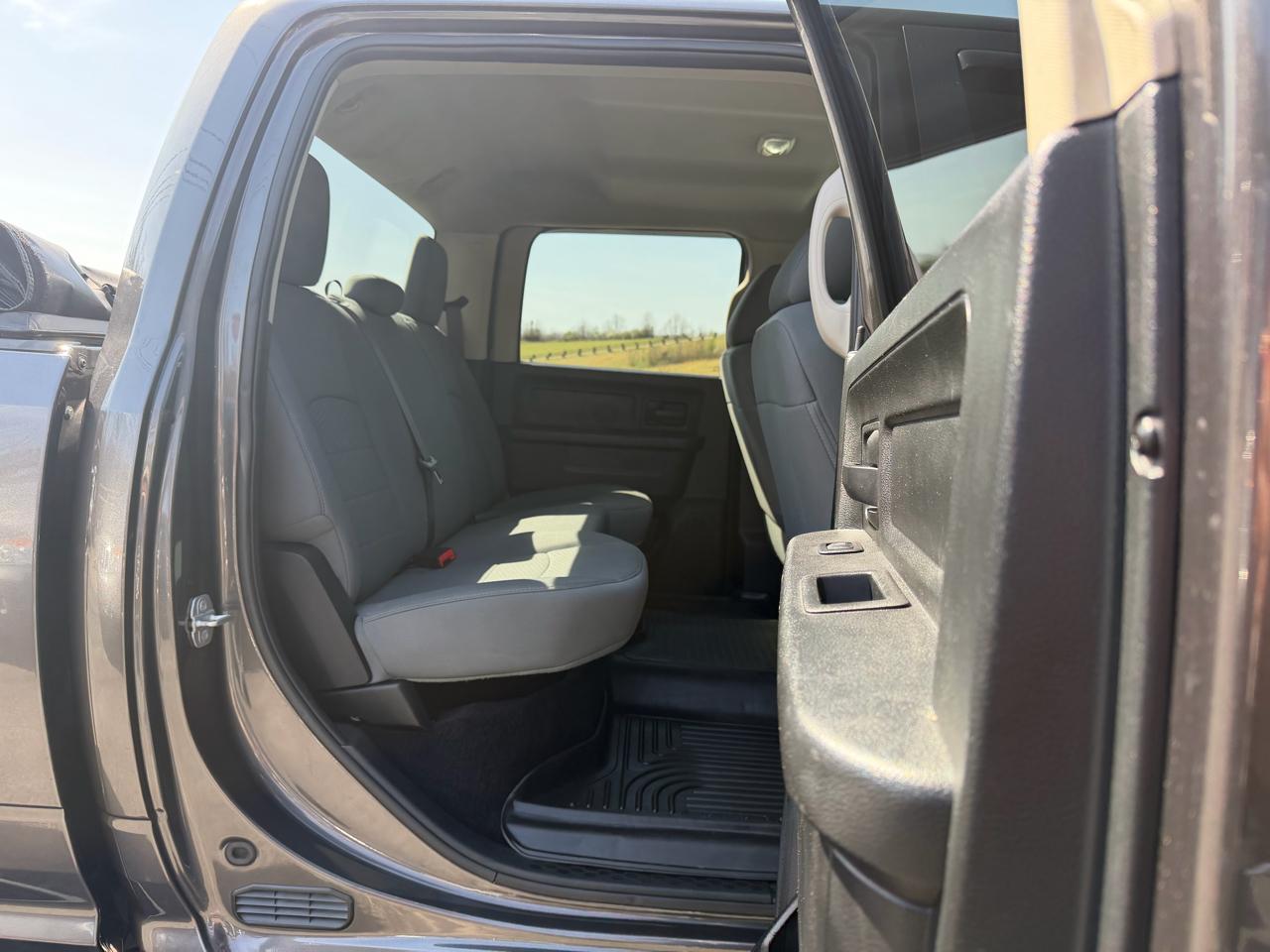 RAM 2500 Tradesman 4WD 2015