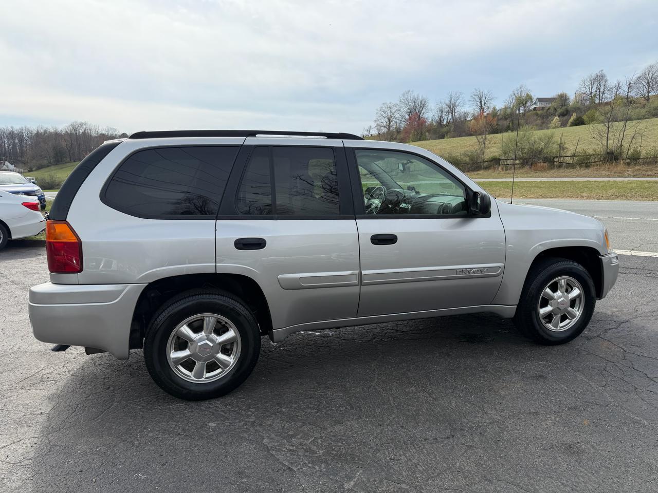 GMC Envoy 4dr 4WD SLE 2005