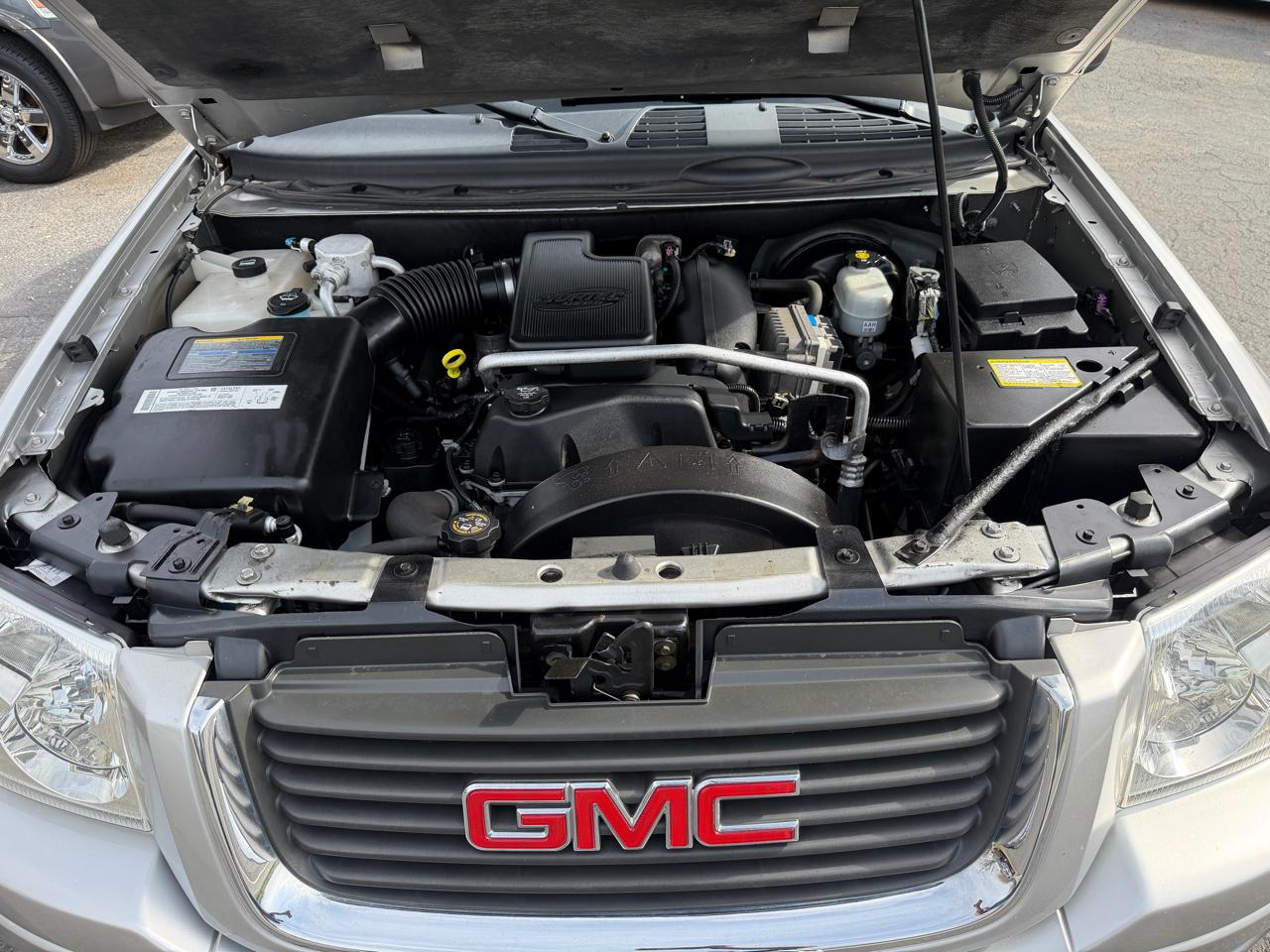 GMC Envoy 4dr 4WD SLE 2005