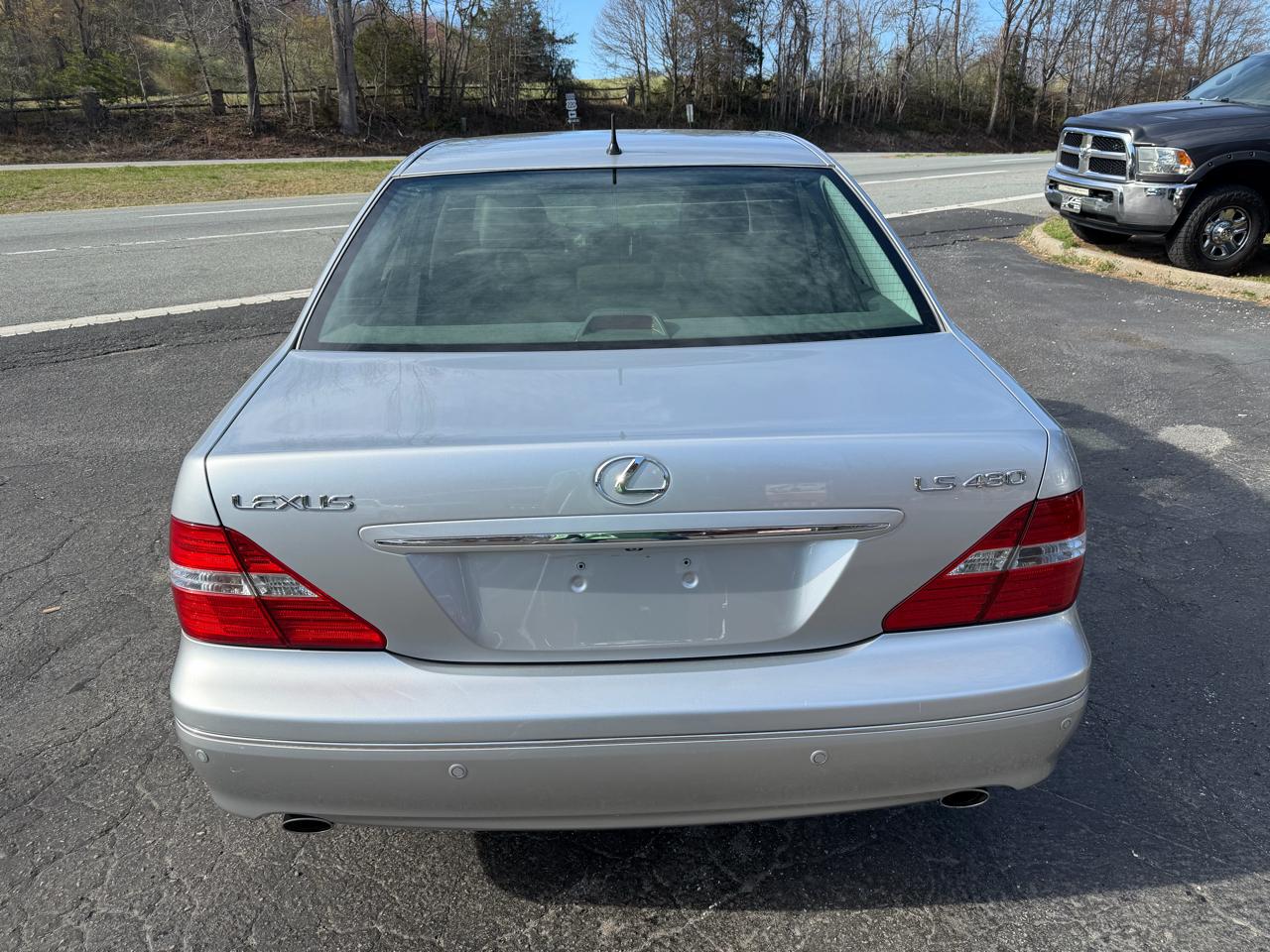 Lexus LS 430 4D Sedan 2006