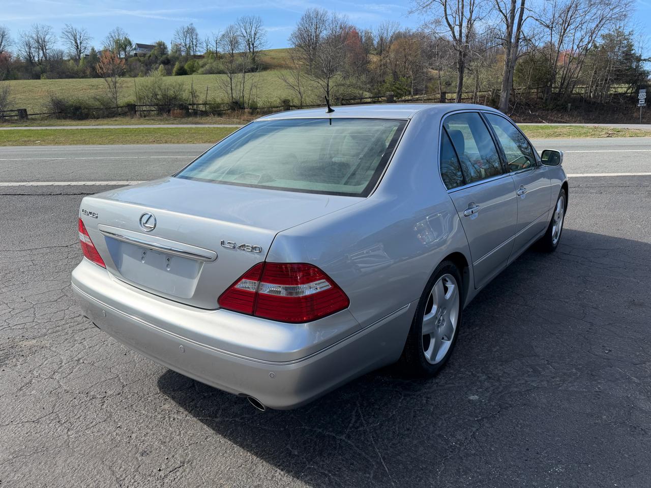 Lexus LS 430 4D Sedan 2006
