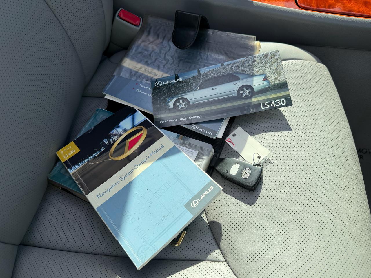 Lexus LS 430 4D Sedan 2006