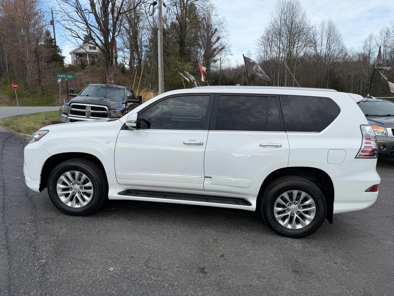 Lexus GX 460 Premium 4D SUV 4WD 2016