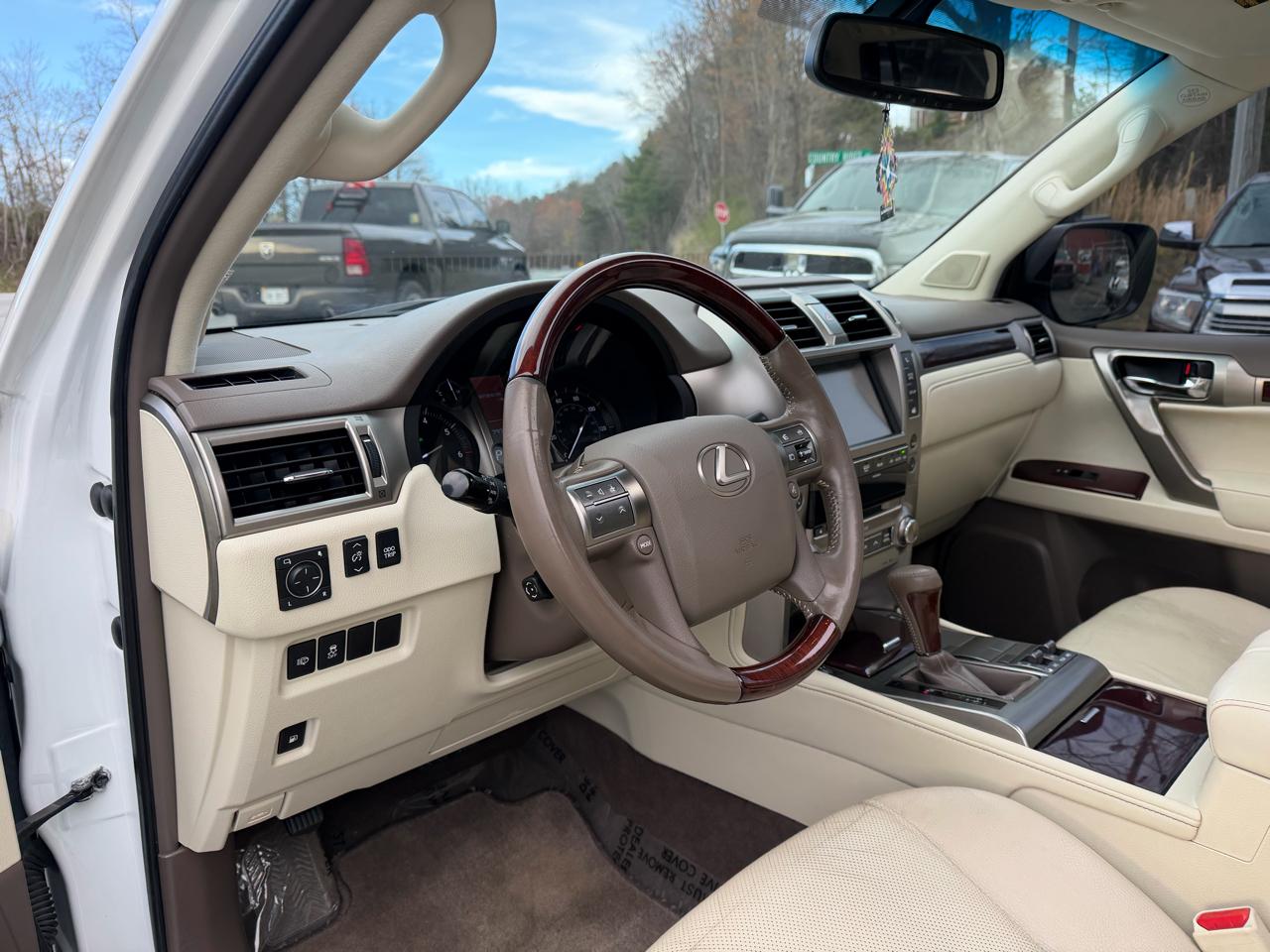 Lexus GX 460 Premium 4D SUV 4WD 2016