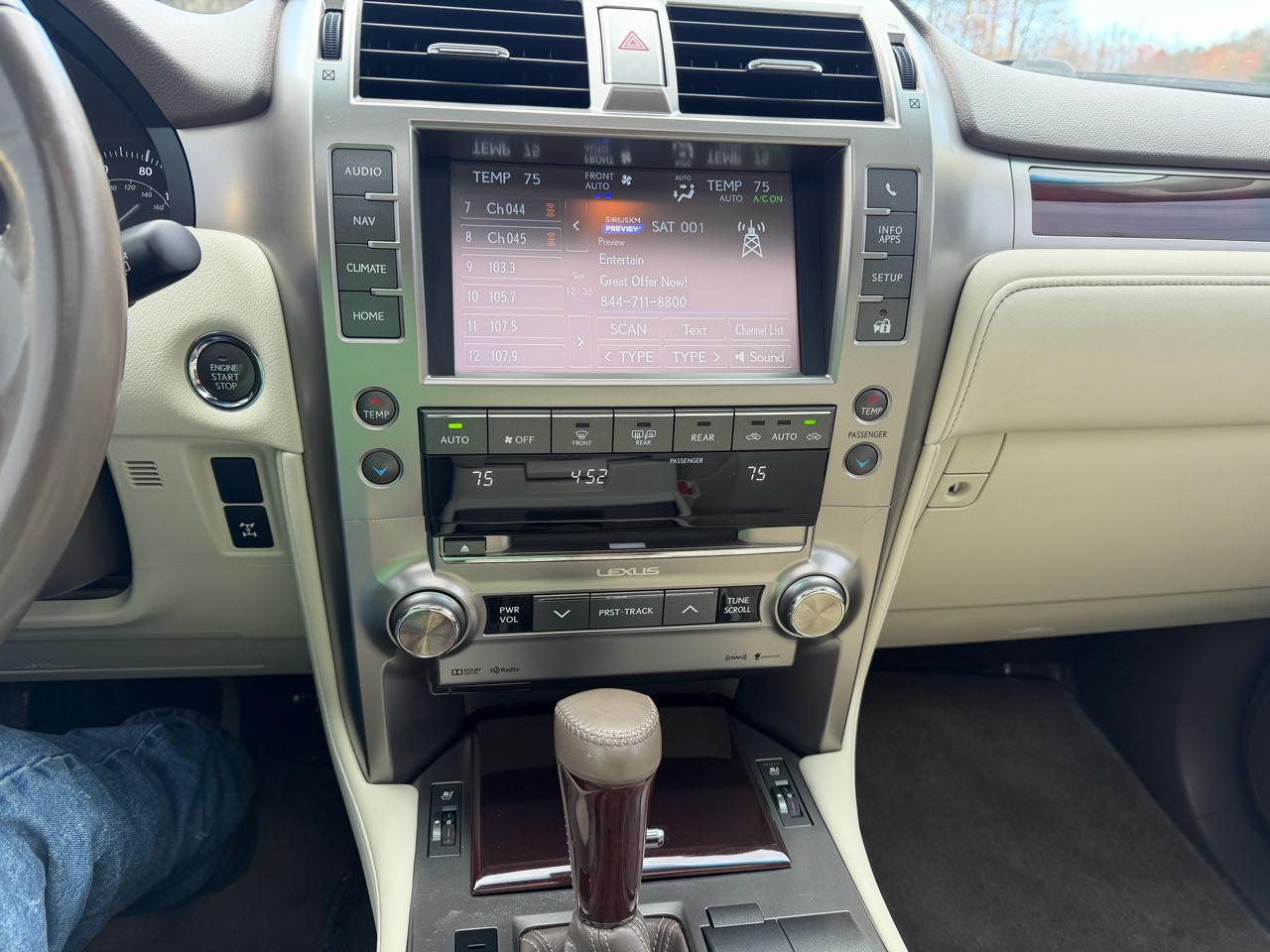 Lexus GX 460 Premium 4D SUV 4WD 2016