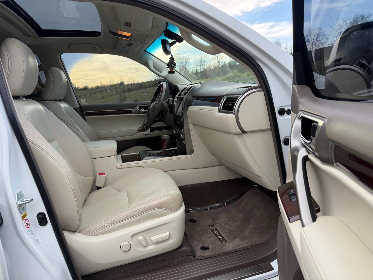 Lexus GX 460 Premium 4D SUV 4WD 2016