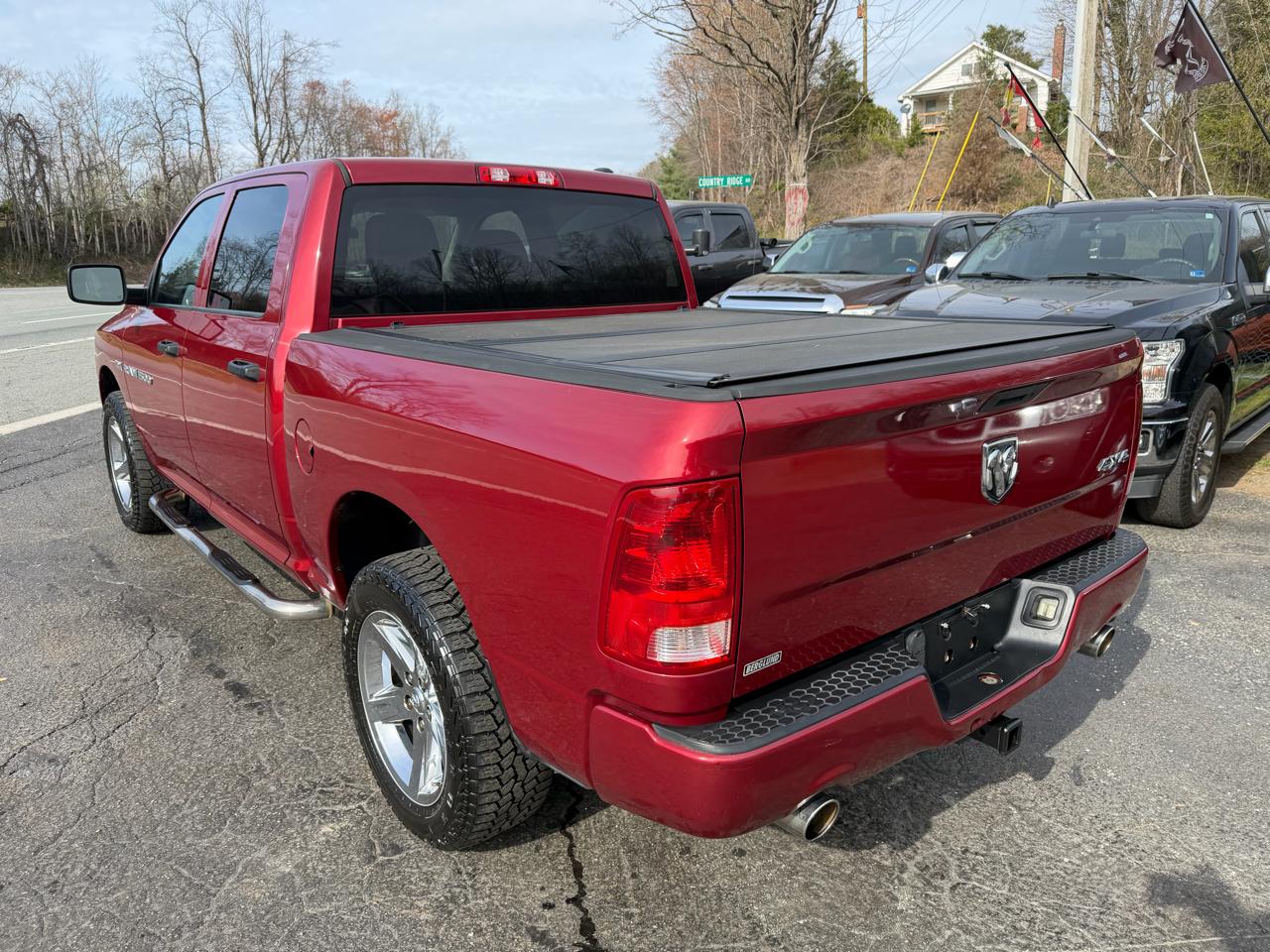 RAM 1500 4WD Crew Cab 140.5" Sport 2012