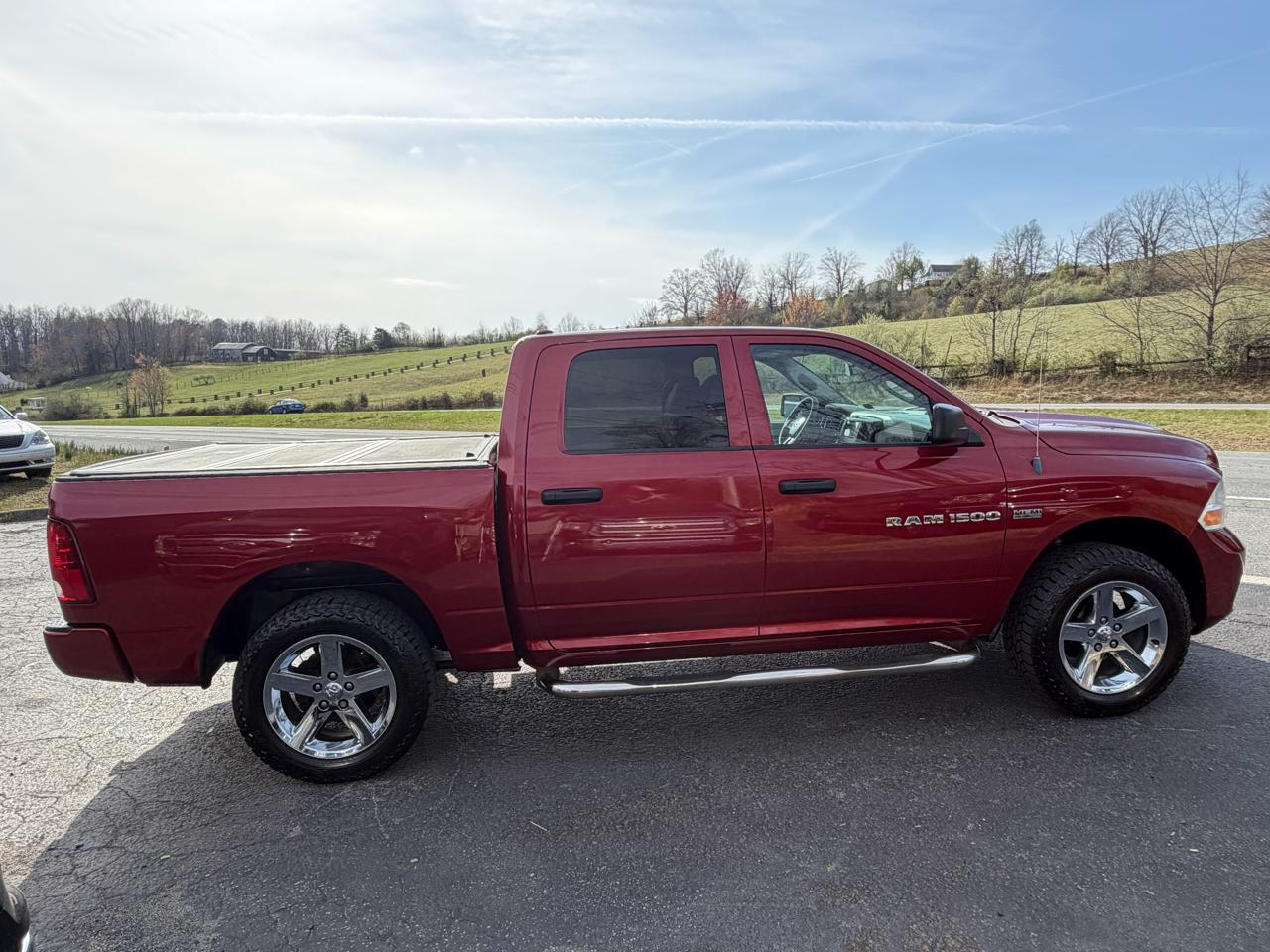 RAM 1500 4WD Crew Cab 140.5" Sport 2012