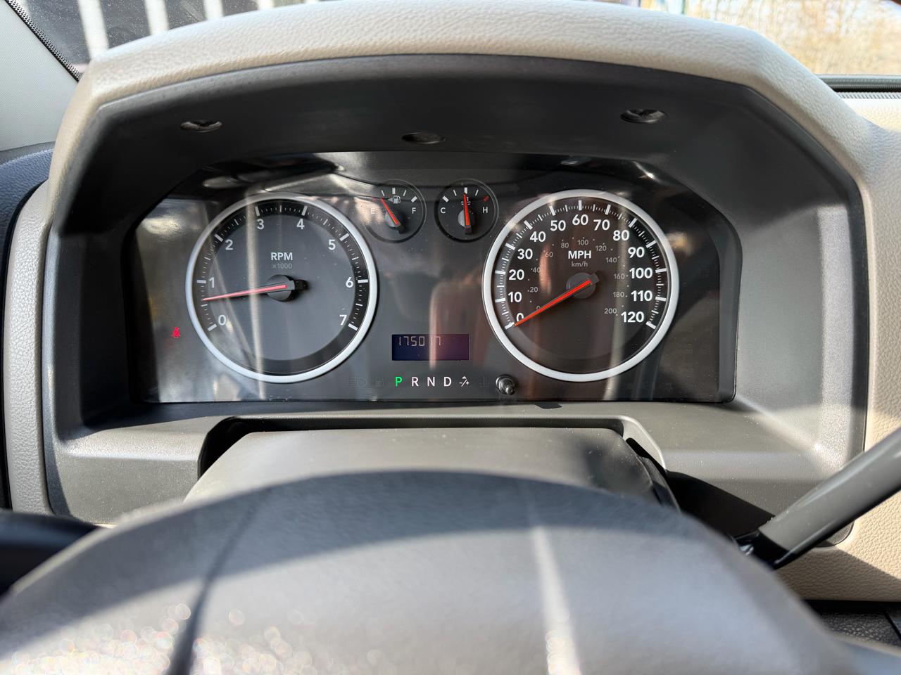 RAM 1500 4WD Crew Cab 140.5" Sport 2012