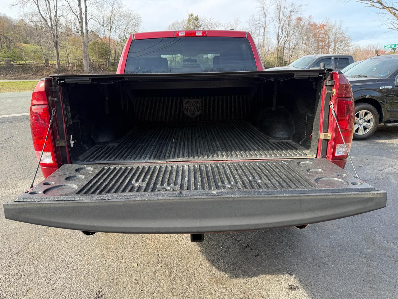 RAM 1500 4WD Crew Cab 140.5" Sport 2012