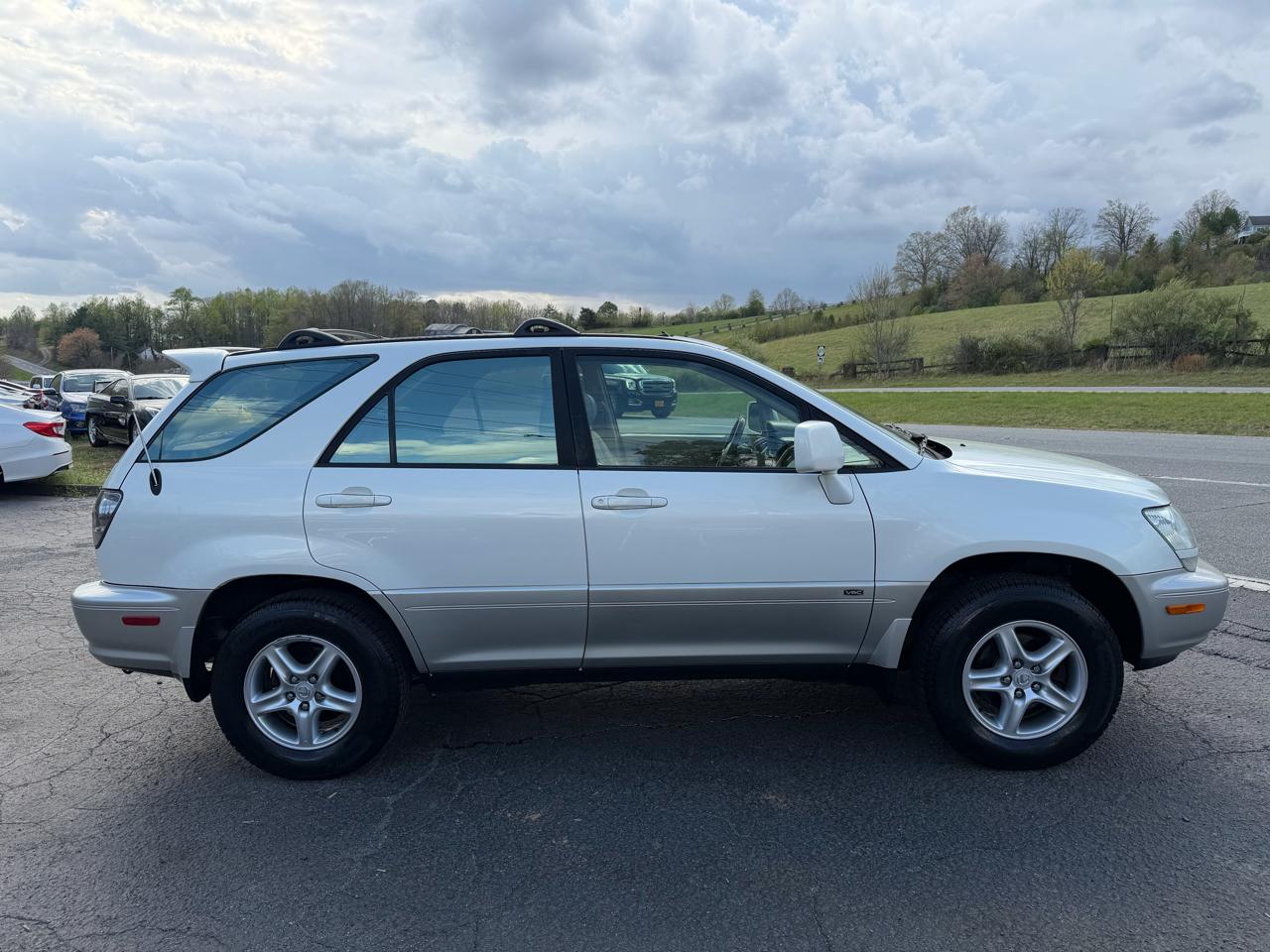 Lexus RX 300 4dr SUV 4WD 2001