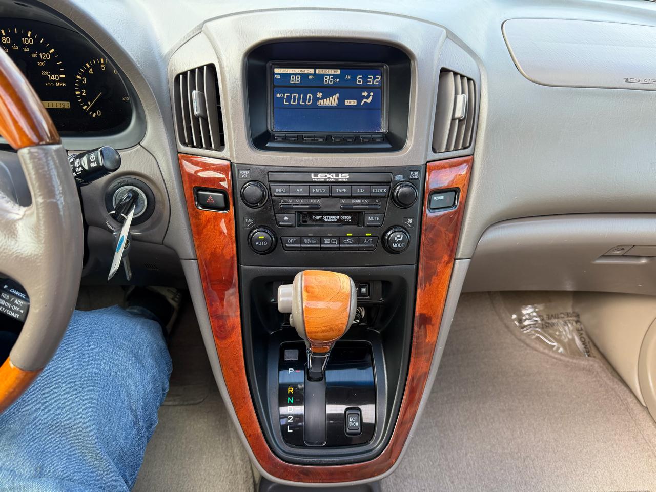 Lexus RX 300 4dr SUV 4WD 2001