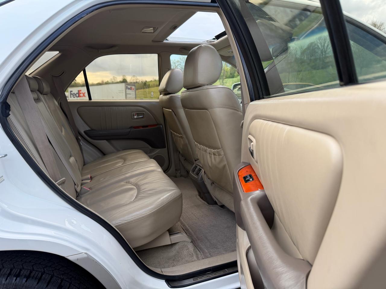 Lexus RX 300 4dr SUV 4WD 2001