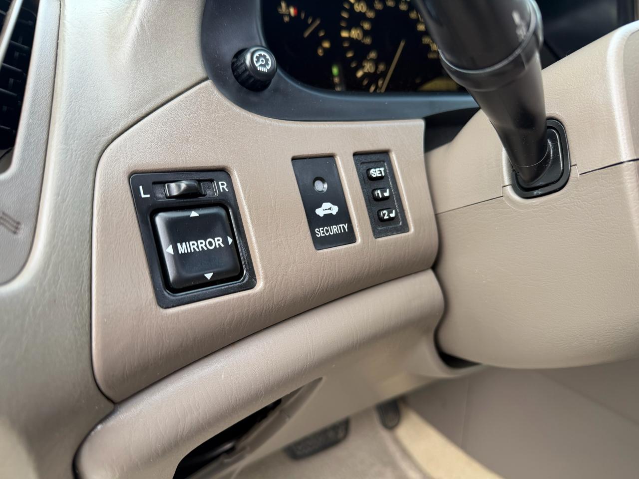 Lexus RX 300 4dr SUV 4WD 2001