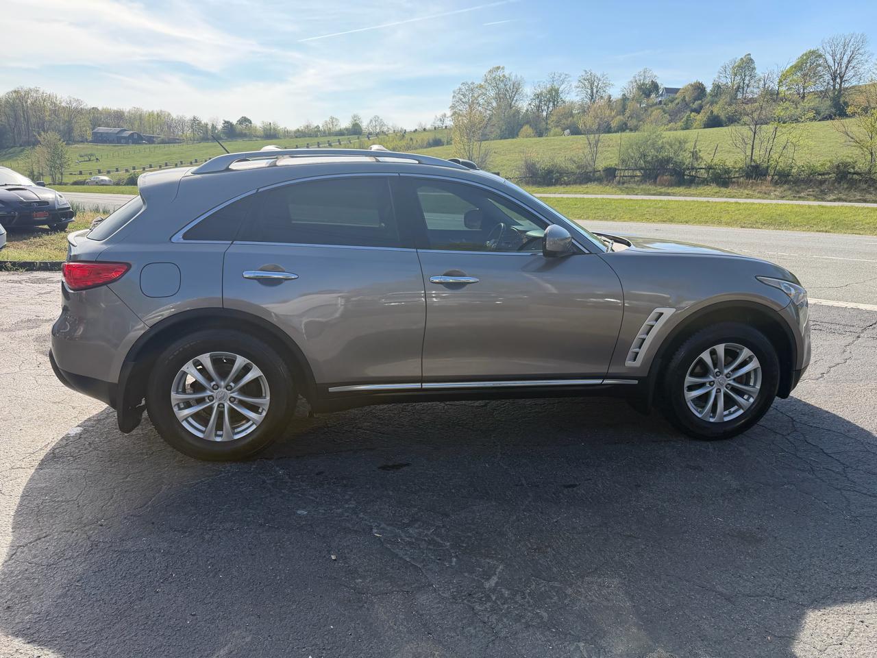 Infiniti FX35 AWD 4dr 2010