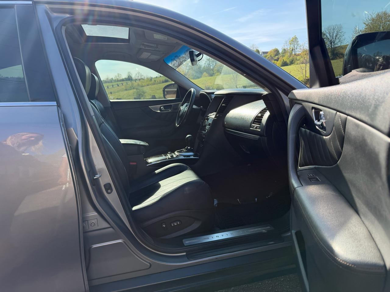 Infiniti FX35 AWD 4dr 2010