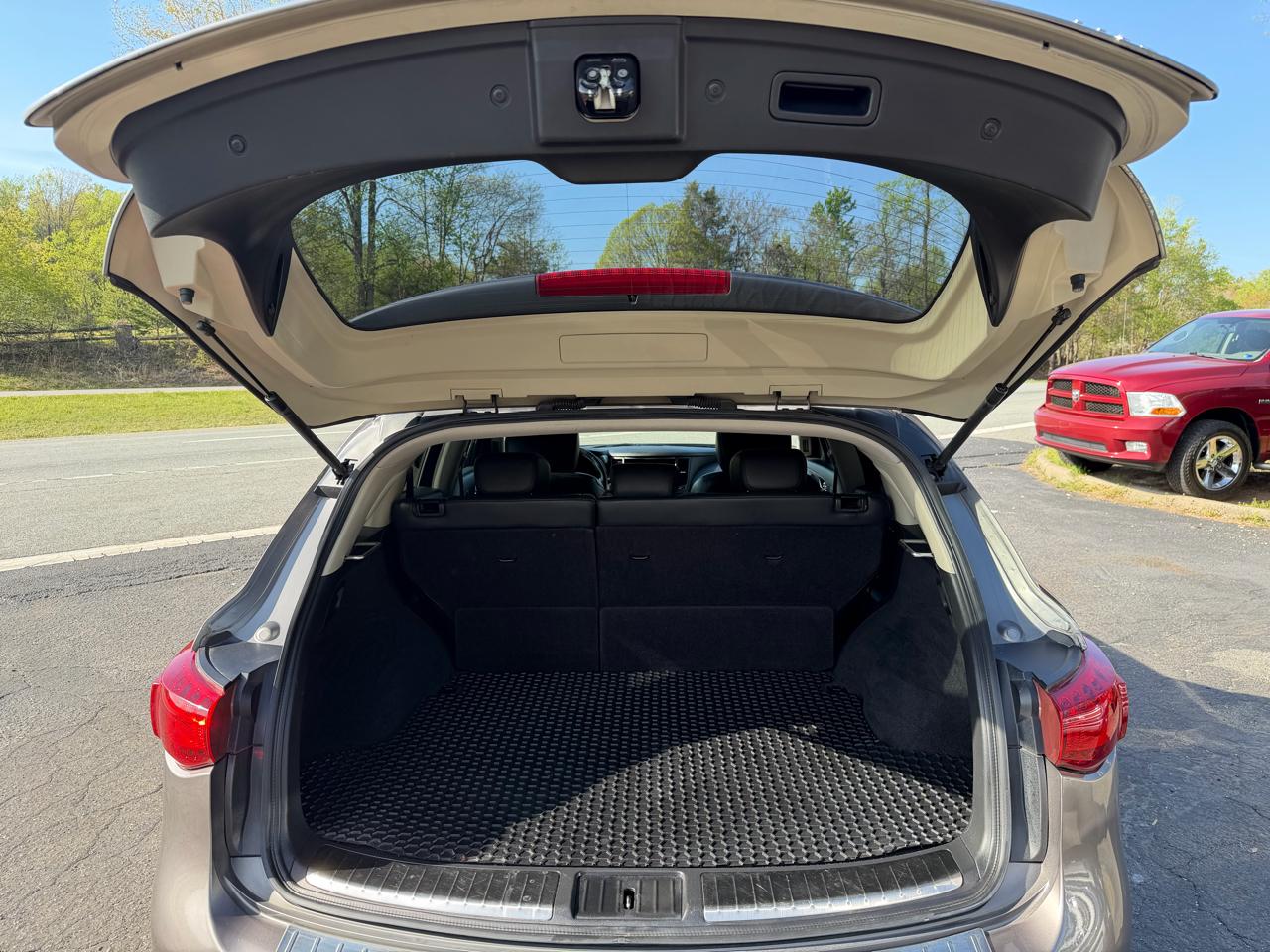 Infiniti FX35 AWD 4dr 2010