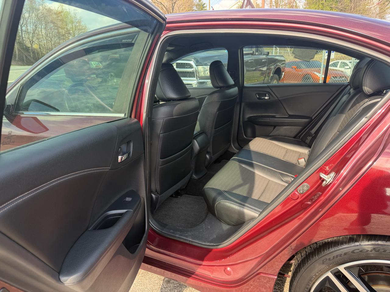 Honda Accord Sedan Sport 2.0T Auto 2017