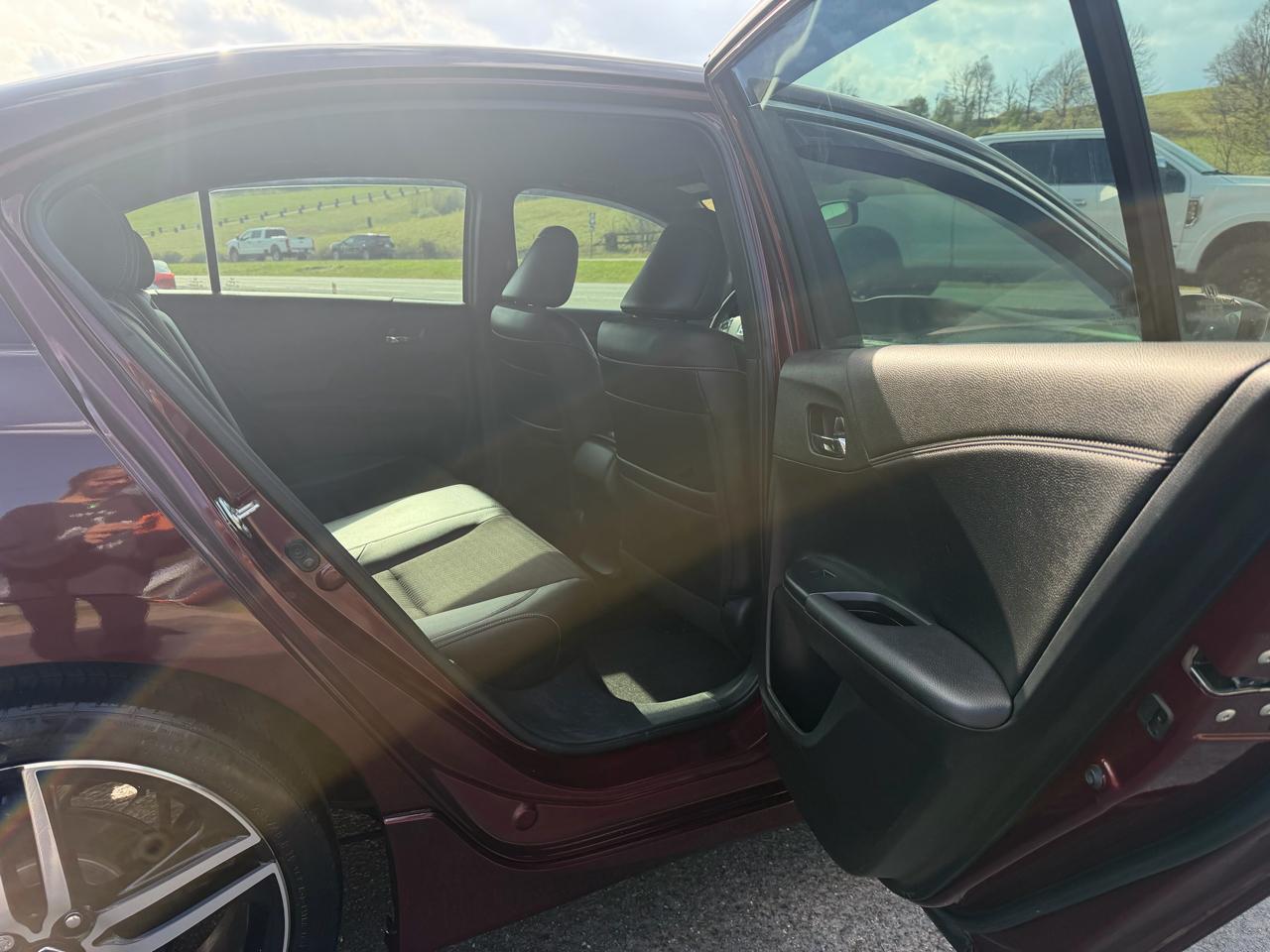 Honda Accord Sedan Sport 2.0T Auto 2017