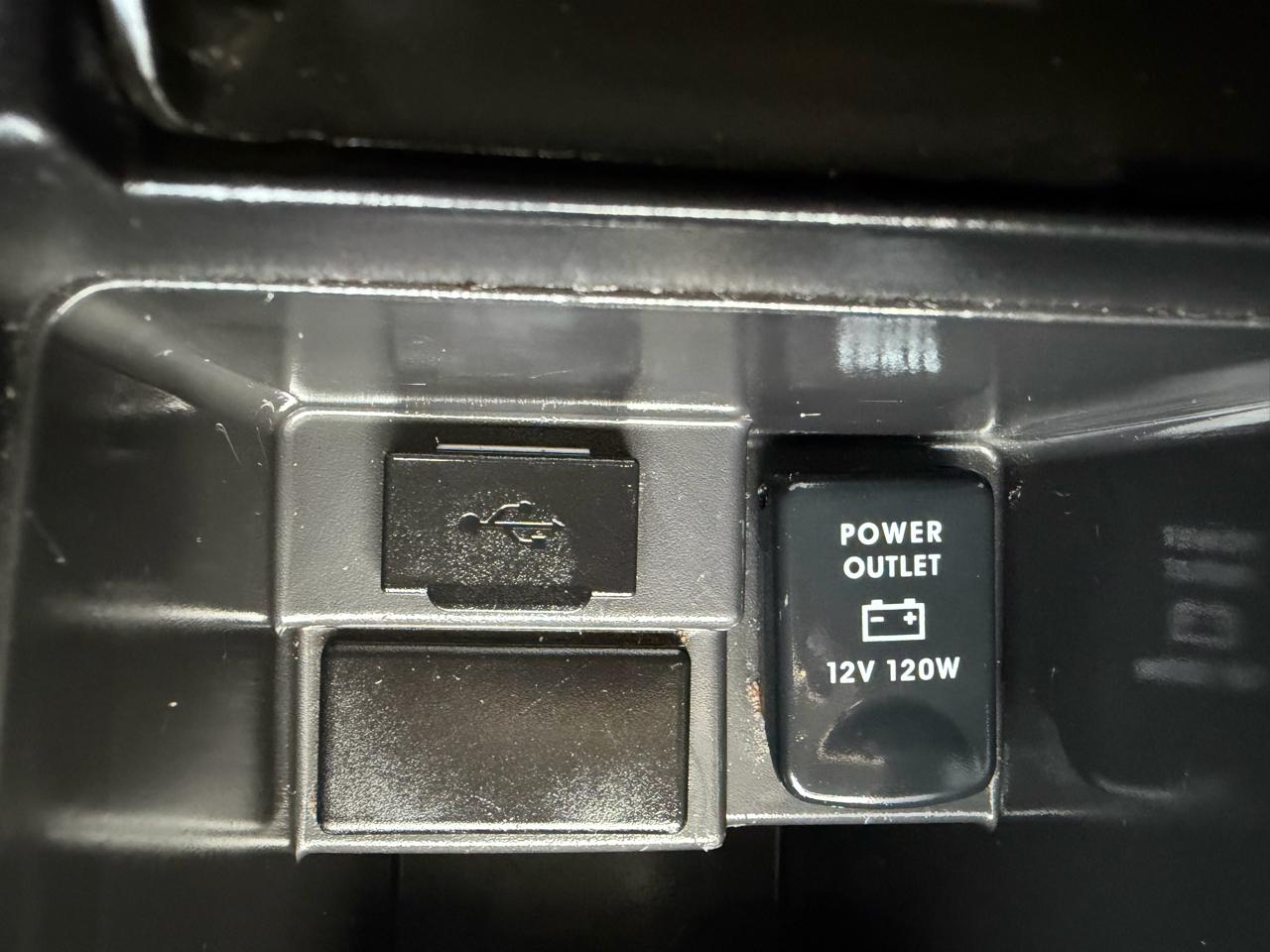 Mitsubishi Outlander Sport SE 4WD 2015