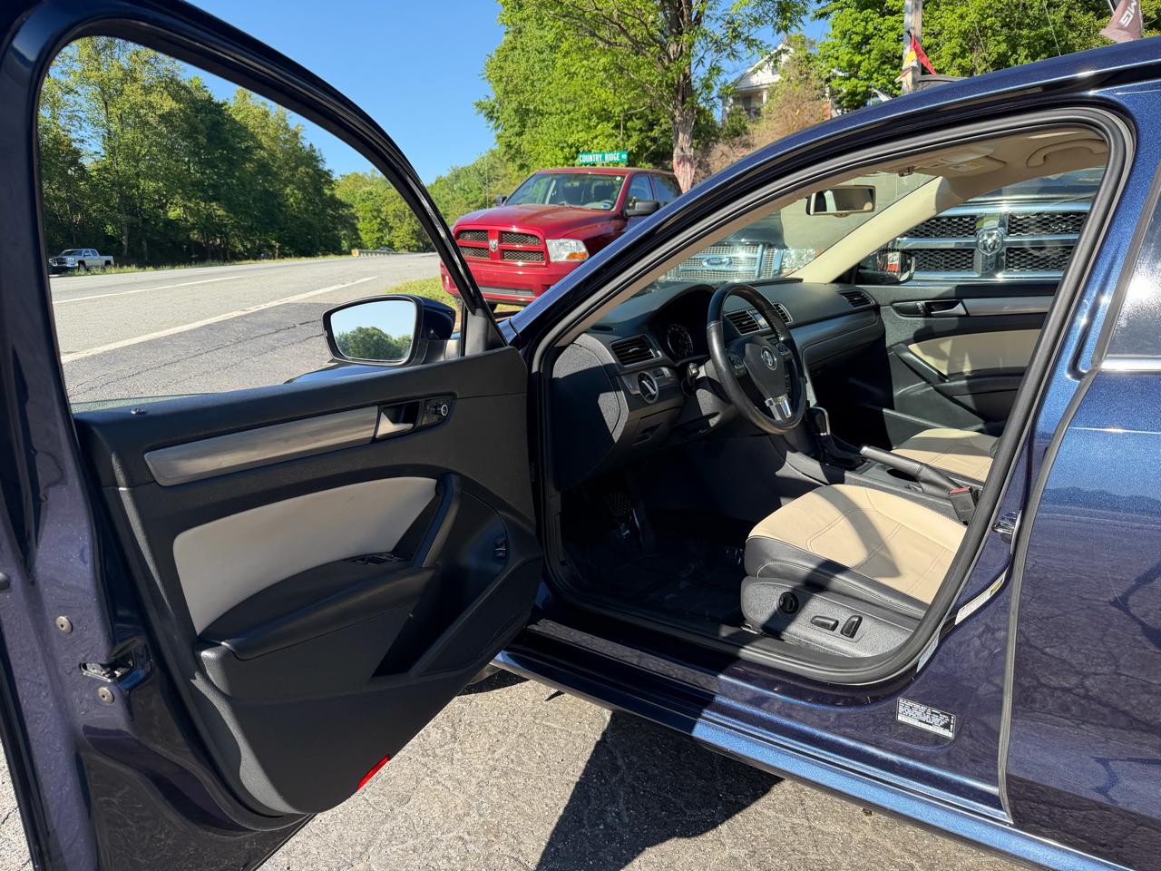 Volkswagen Passat TDI SEL Premium 2014