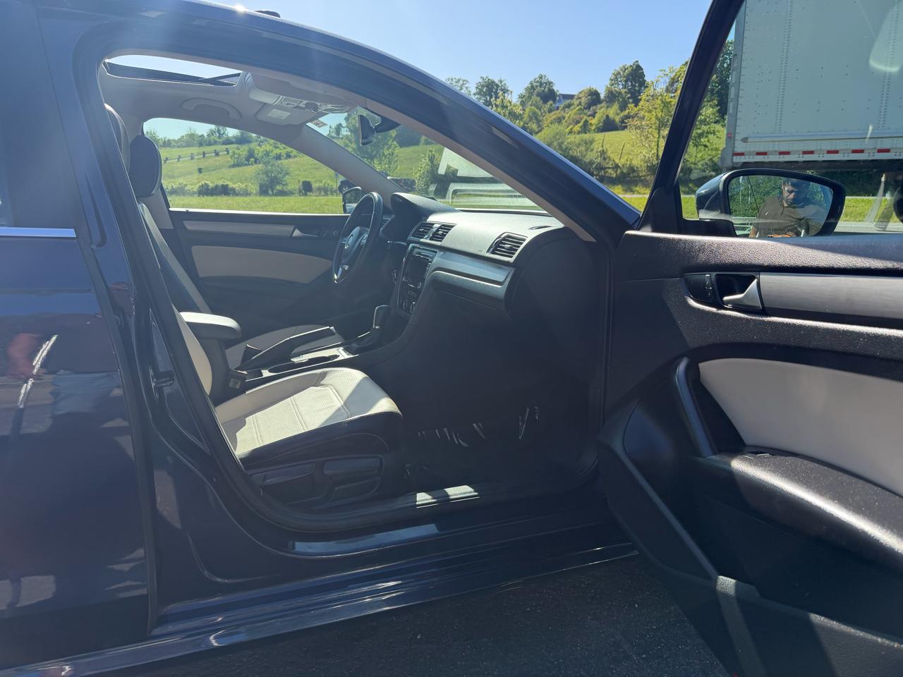 Volkswagen Passat TDI SEL Premium 2014