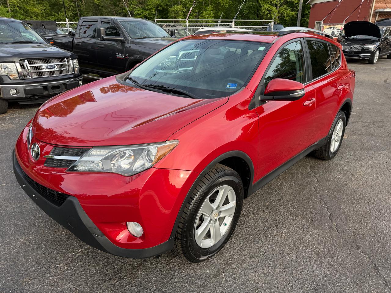 Toyota RAV4 AWD XLE 2014