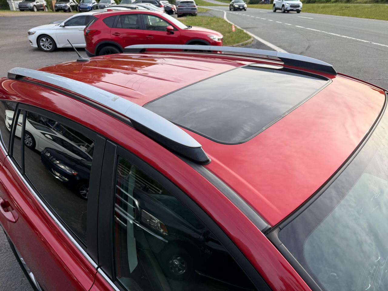 Toyota RAV4 AWD XLE 2014