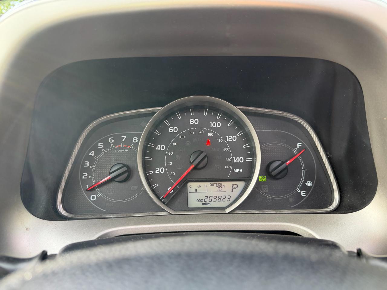 Toyota RAV4 AWD XLE 2014