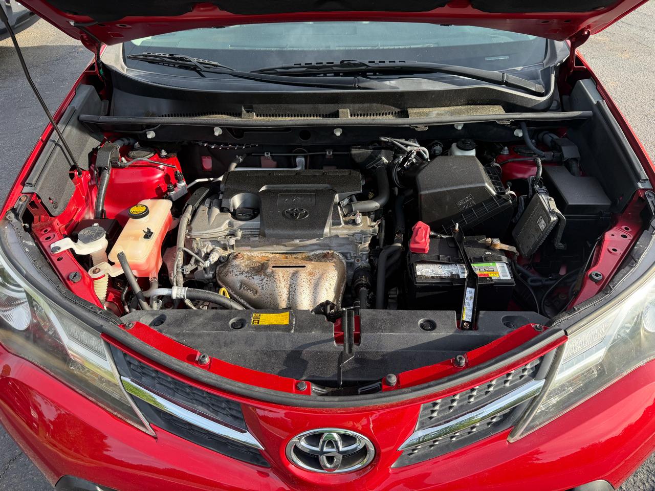 Toyota RAV4 AWD XLE 2014