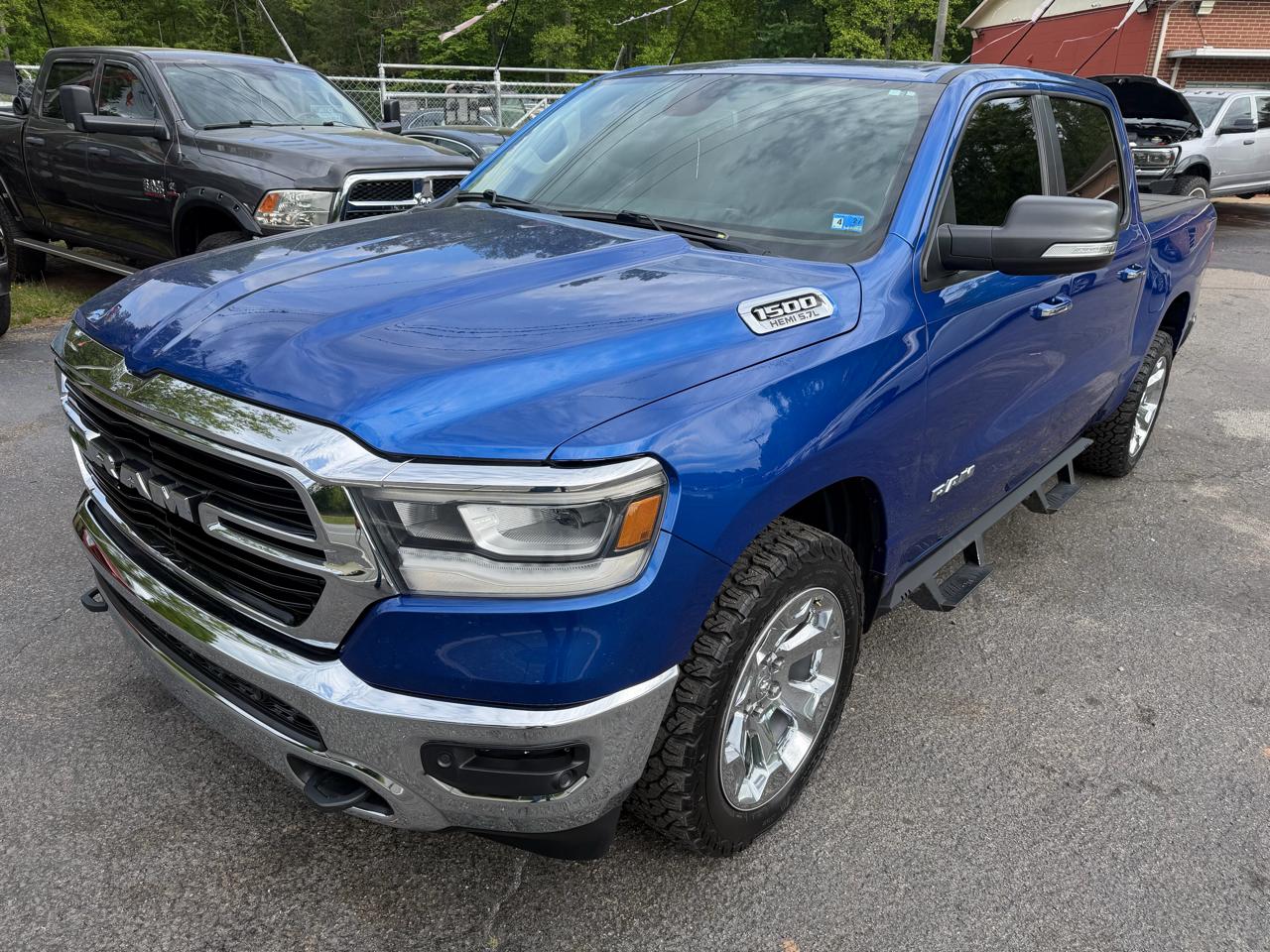 RAM 1500 Big Horn Crew Cab 4WD 2019