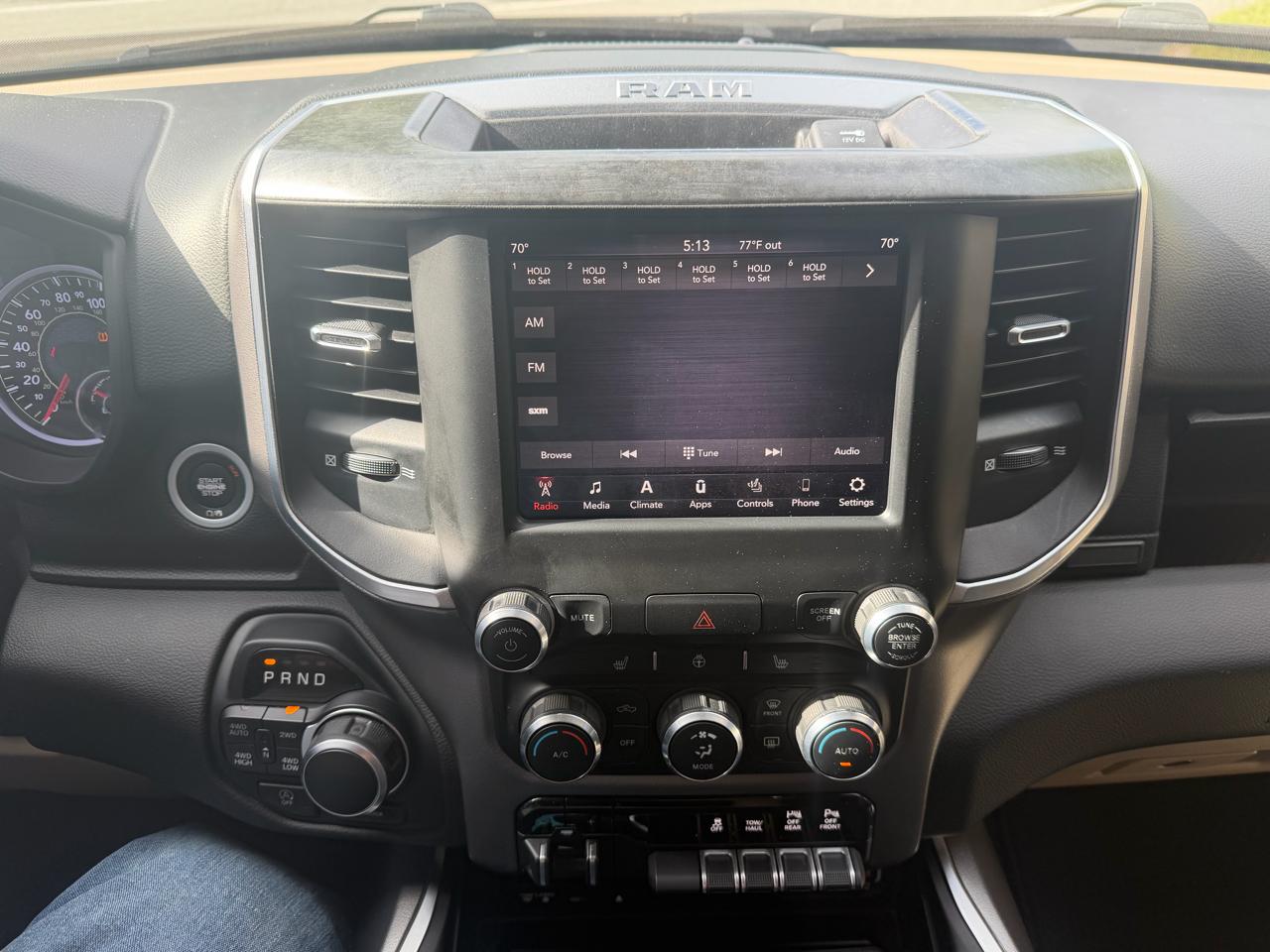 RAM 1500 Big Horn Crew Cab 4WD 2019