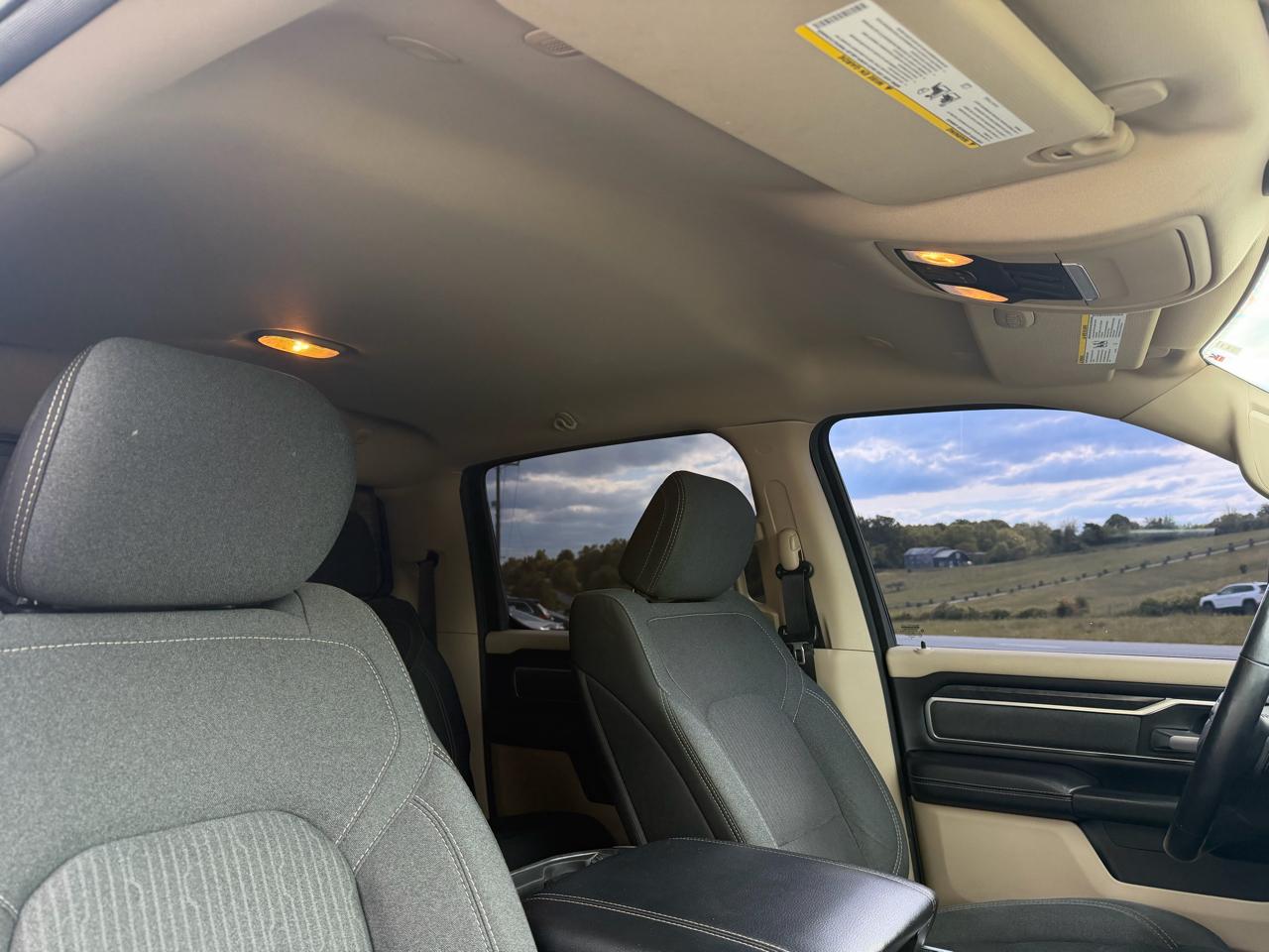 RAM 1500 Big Horn Crew Cab 4WD 2019