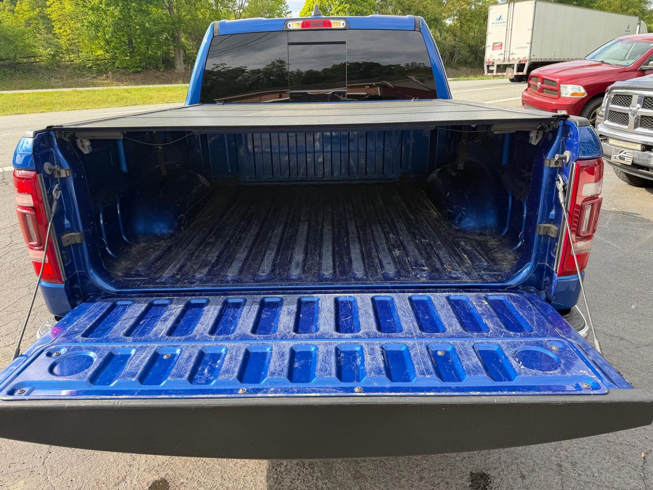 RAM 1500 Big Horn Crew Cab 4WD 2019