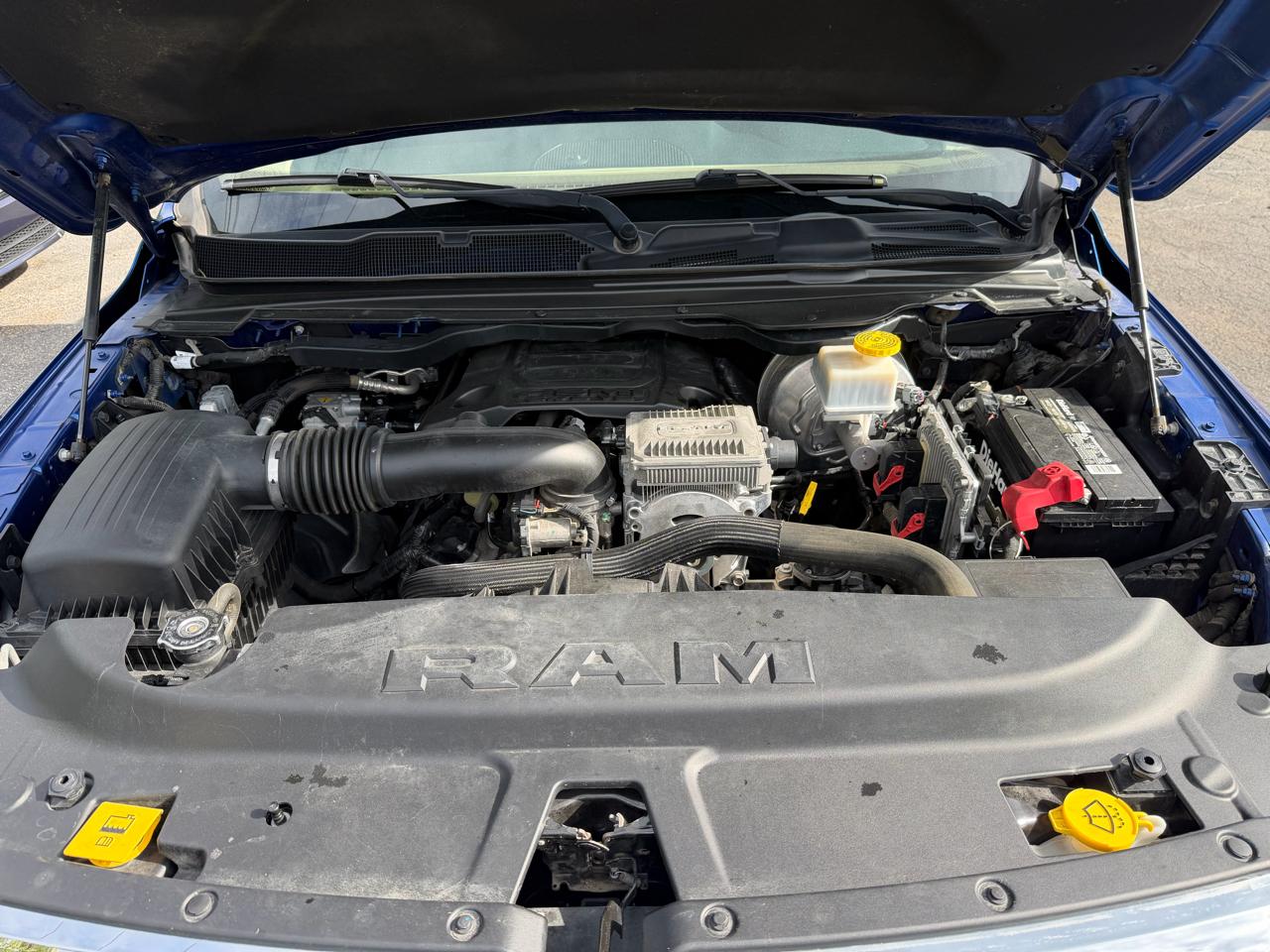 RAM 1500 Big Horn Crew Cab 4WD 2019