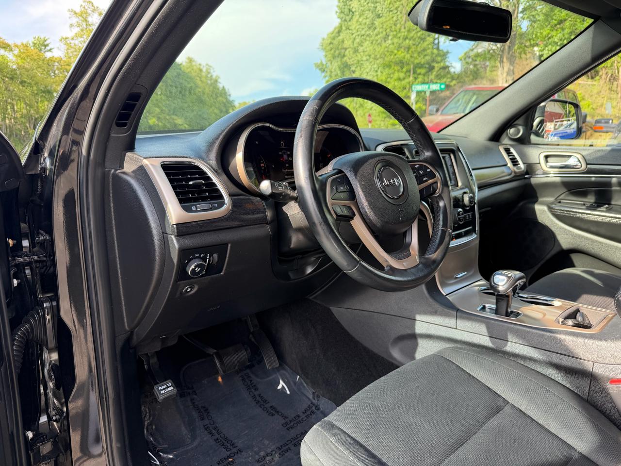 Jeep Grand Cherokee 4WD 4dr Laredo 2014