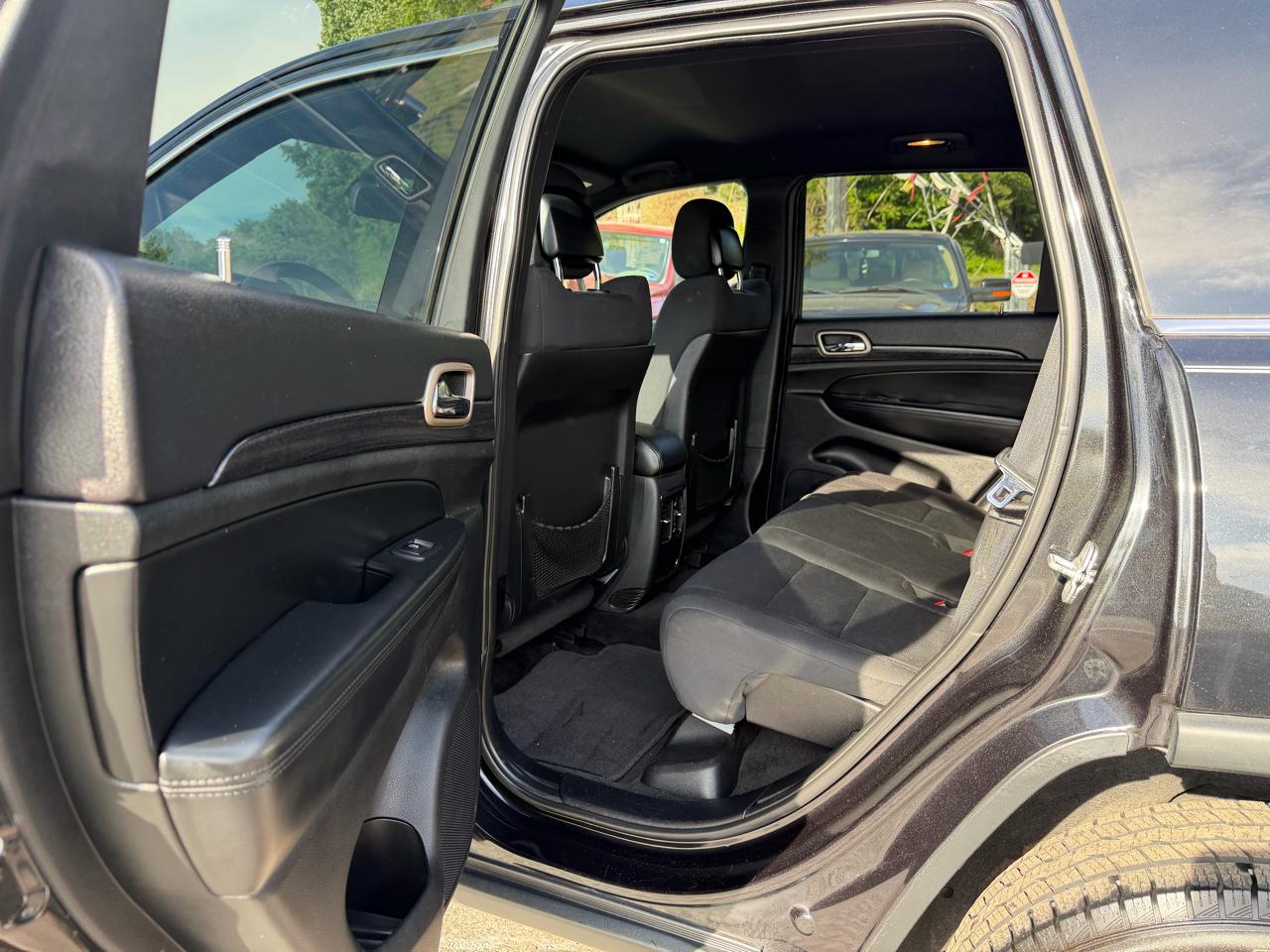 Jeep Grand Cherokee 4WD 4dr Laredo 2014